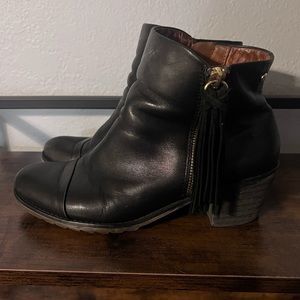 Pikolinos leather boots